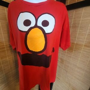 Elmo Red Graphic T-shirt